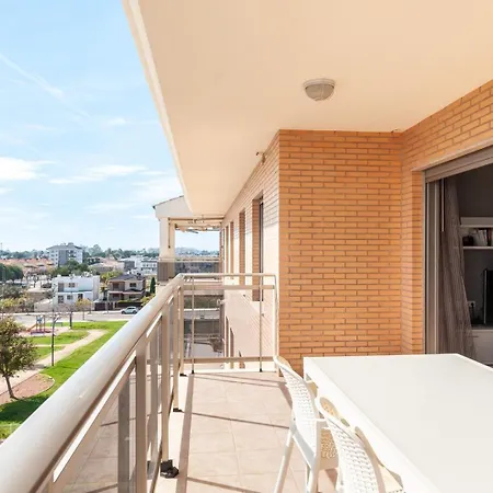Retreat: Pool & Comfort Burriana